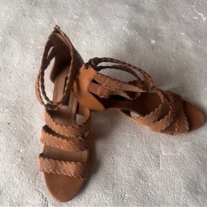 Ann Taylor Muti-Strap Woven Heels Size 10M
